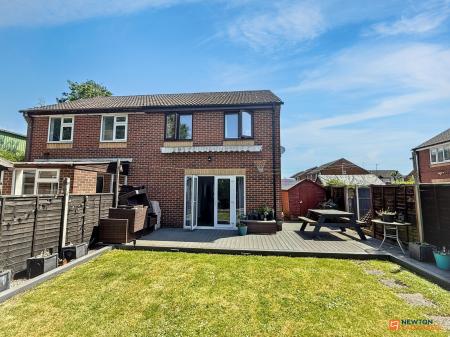 3 bedroom Semi-detached house for sale in Hawthorn Close, Coalville, LE67