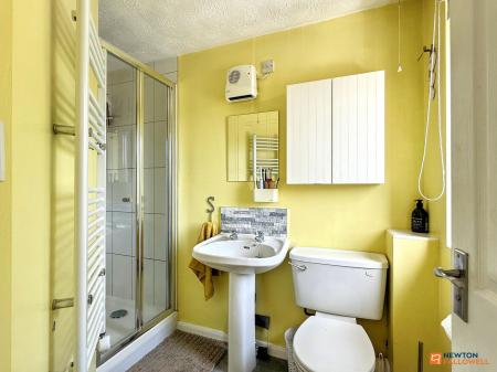 3 bedroom Semi-detached house for sale in Hawthorn Close, Coalville, LE67