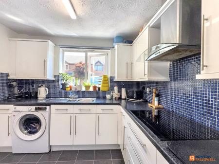 3 bedroom Semi-detached house for sale in Hawthorn Close, Coalville, LE67