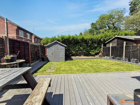 3 bedroom Semi-detached house for sale in Hawthorn Close, Coalville, LE67