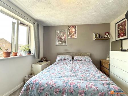 3 bedroom Semi-detached house for sale in Hawthorn Close, Coalville, LE67