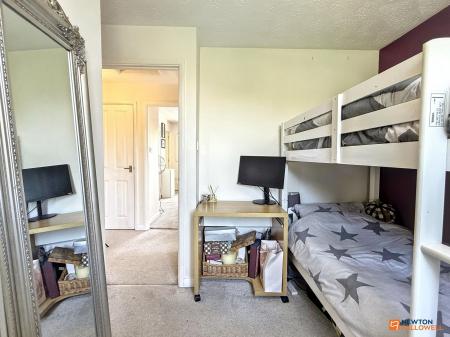 3 bedroom Semi-detached house for sale in Hawthorn Close, Coalville, LE67