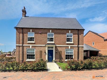4 bedroom Detached house for sale in Summers Road, Hugglescote, LE67