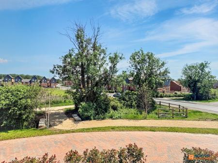 4 bedroom Detached house for sale in Summers Road, Hugglescote, LE67