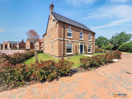 Summers Road, Hugglescote, LE67