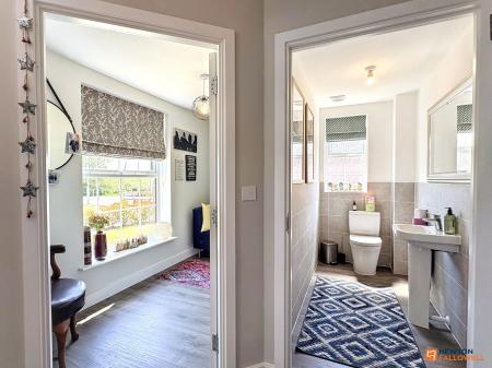 4 bedroom Detached house for sale in Summers Road, Hugglescote, LE67