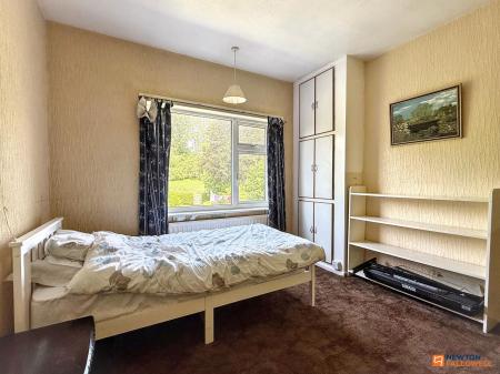 3 bedroom Semi-detached house for sale in Pretoria Road, Ibstock, LE67