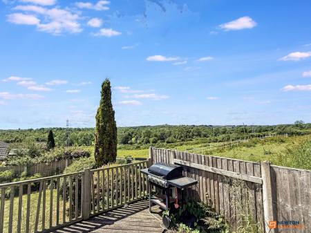 4 bedroom Detached house for sale in Hawthorne Drive, Thornton, LE67