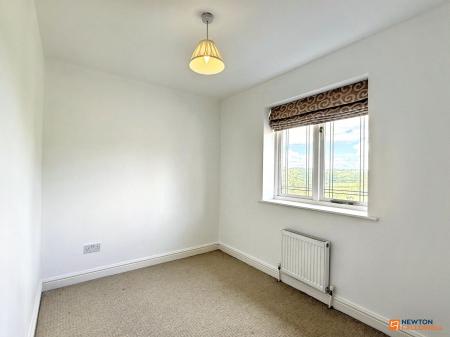 4 bedroom Detached house for sale in Hawthorne Drive, Thornton, LE67