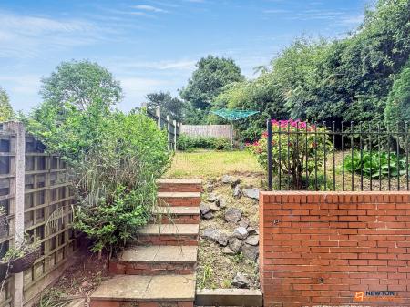 3 bedroom Semi-detached house for sale in Howe Road, Whitwick, LE67
