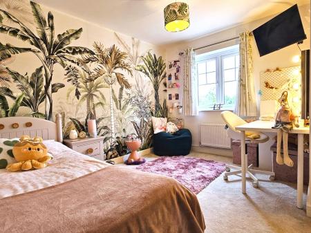 4 bedroom Detached house for sale in Mill Hill Wood Way, Ibstock, LE67