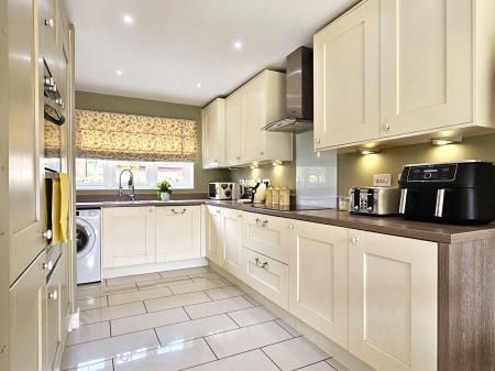 4 bedroom Detached house for sale in Mill Hill Wood Way, Ibstock, LE67