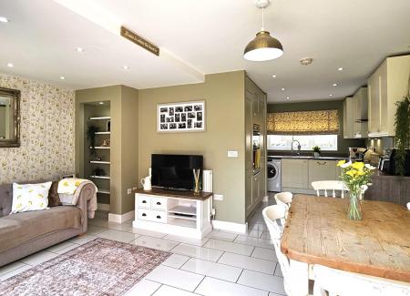 4 bedroom Detached house for sale in Mill Hill Wood Way, Ibstock, LE67