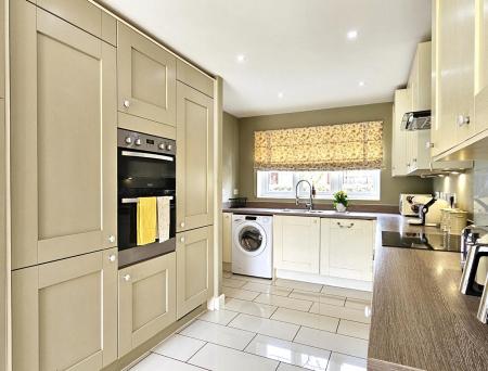 4 bedroom Detached house for sale in Mill Hill Wood Way, Ibstock, LE67