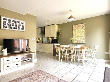 4 bedroom Detached house for sale in Mill Hill Wood Way, Ibstock, LE67