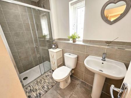 4 bedroom Detached house for sale in Mill Hill Wood Way, Ibstock, LE67