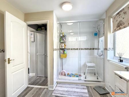 3 bedroom Detached house for sale in Standard Hill, Coalville, LE67