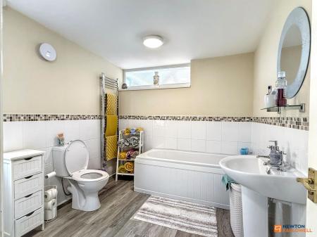 3 bedroom Detached house for sale in Standard Hill, Coalville, LE67