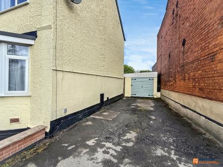 3 bedroom Detached house for sale in Standard Hill, Coalville, LE67
