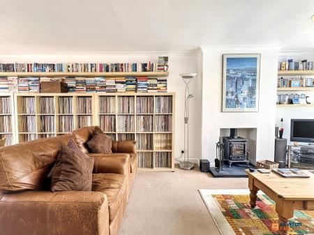 3 bedroom Detached house for sale in Rosslyn Road, Whitwick, LE67