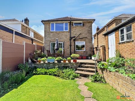 3 bedroom Detached house for sale in Rosslyn Road, Whitwick, LE67