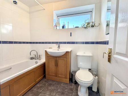 3 bedroom Detached house for sale in Rosslyn Road, Whitwick, LE67