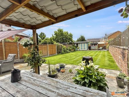 3 bedroom Semi-detached house for sale in Midland Road, Ellistown, LE67