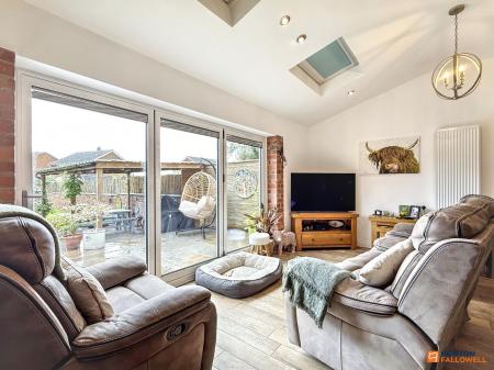 3 bedroom Semi-detached house for sale in Midland Road, Ellistown, LE67