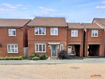Coronet Drive, Ibstock, LE67