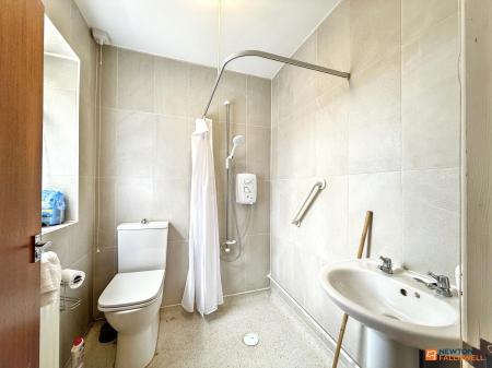 3 bedroom Terraced House for sale in Highfield Street, Coalville, LE67