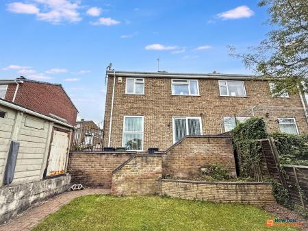 3 bedroom Semi-detached house for sale in King Richards Hill, Whitwick, LE67