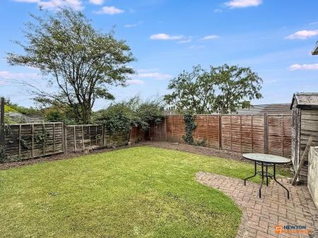 3 bedroom Semi-detached house for sale in King Richards Hill, Whitwick, LE67