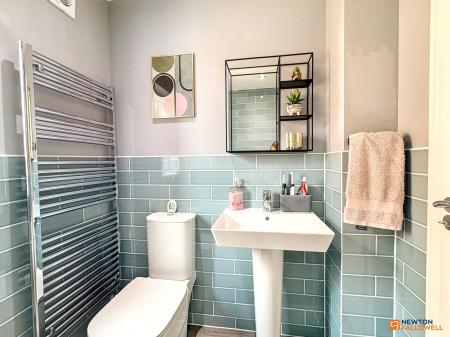 4 bedroom Detached house for sale in Gee Avenue, Hugglescote, LE67