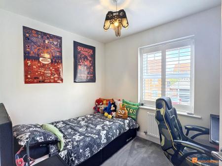 4 bedroom Detached house for sale in Gee Avenue, Hugglescote, LE67