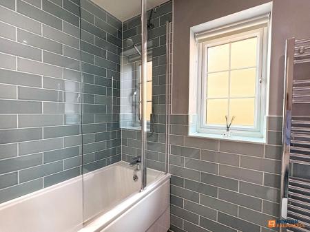 4 bedroom Detached house for sale in Gee Avenue, Hugglescote, LE67