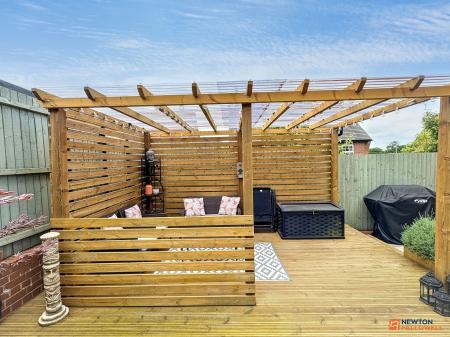 4 bedroom Detached house for sale in Gee Avenue, Hugglescote, LE67