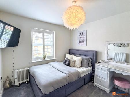 4 bedroom Detached house for sale in Gee Avenue, Hugglescote, LE67