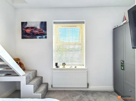 4 bedroom Detached house for sale in Bakers Field Close, Ibstock, LE67