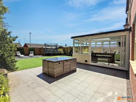 4 bedroom Detached house for sale in Bakers Field Close, Ibstock, LE67