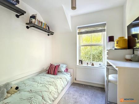 4 bedroom Detached house for sale in Bakers Field Close, Ibstock, LE67