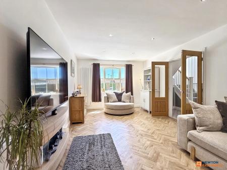 4 bedroom Detached house for sale in Bakers Field Close, Ibstock, LE67
