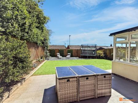 4 bedroom Detached house for sale in Bakers Field Close, Ibstock, LE67