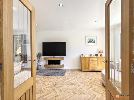4 bedroom Detached house for sale in Bakers Field Close, Ibstock, LE67