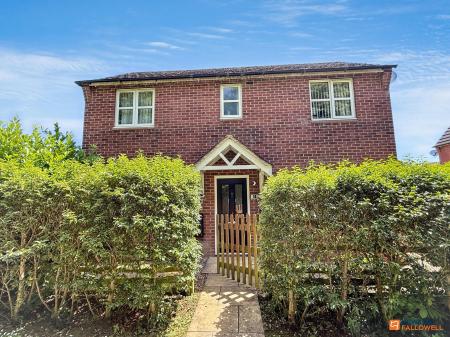 3 bedroom Detached house for sale in Otter Close, Ibstock, LE67