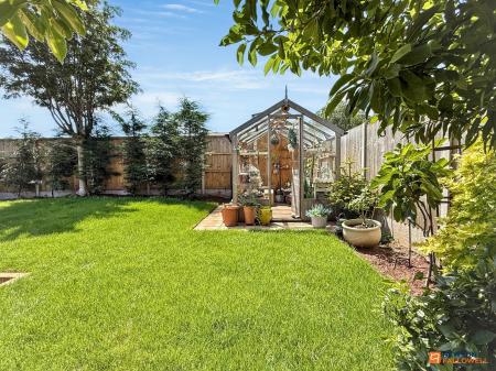 2 bedroom Detached bungalow for sale in Heathfield, Thringstone, LE67