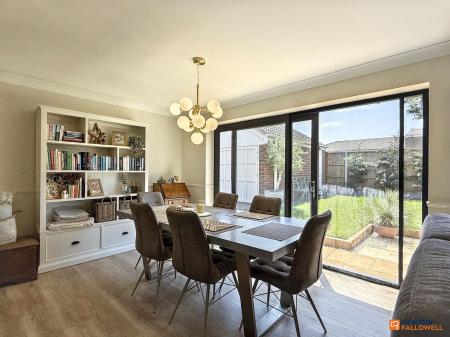2 bedroom Detached bungalow for sale in Heathfield, Thringstone, LE67
