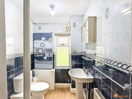 2 bedroom Terraced House for sale in Berrisford Street, Coalville, LE67