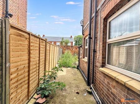 3 bedroom Semi-detached house for sale in Highfield Street, Coalville, LE67