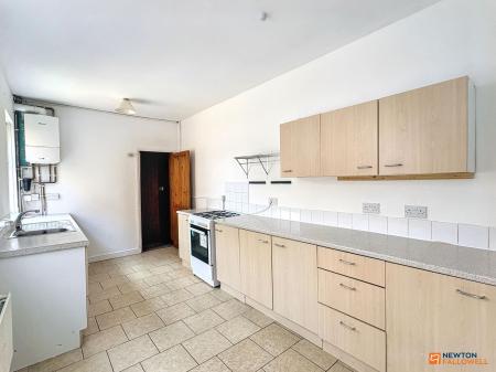3 bedroom Semi-detached house for sale in Highfield Street, Coalville, LE67