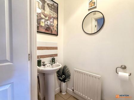 4 bedroom Detached house for sale in Jenkins Road, Coalville, LE67